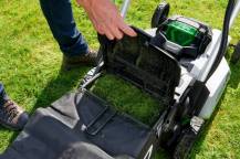 Obrázek k výrobku 78476 - AKU sekačka s pojezdem LM2135E-SP - sada