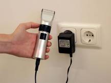 Obrázek k výrobku 125175 - Akumulátorový stříhací strojek na psy a koně KERBL ONYX 18180