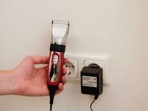 Obrázek k výrobku 125182 - Akumulátorový stříhací strojek na psy KERBL SONIC 18265