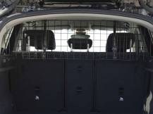 Obrázek k výrobku 125218 - Bezpečnostní mříž do auta pro psa KERBL 80581, 96-145 x 30 cm