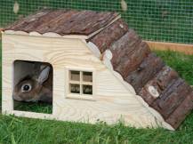 Obrázek k výrobku 125266 - Domeček pro králíky s rampou KERBL 82756, 50x25x25 cm