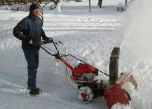 Sněžná fréza SF 55 při práci