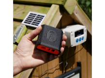 Obrázek k výrobku 126413 - Komplet automatického otevírání a zavírání kurníku CHICKEN GUARD PRO 25x30 SOLAR KIT