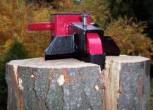 Kříž štípací při práci