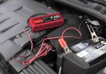 Obrázek k výrobku 68044 - Nabíječka mikroprocesor 1Amp 6/12V PB/GEL max. 120Ah