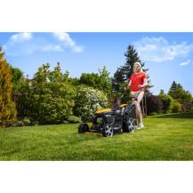 Obrázek k výrobku 69773 - Riwall PRO RPM 5155 PRO multifunkční travní sekačka 4 v 1 s benzinovým motorem a pojezdem