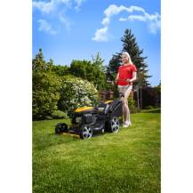 Obrázek k výrobku 69773 - Riwall PRO RPM 5155 PRO multifunkční travní sekačka 4 v 1 s benzinovým motorem a pojezdem