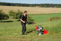 Lištová sekačka ESM při práci